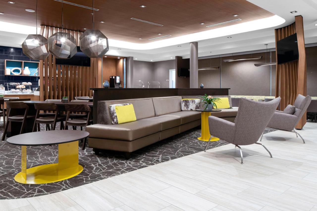 Springhill Suites By Marriott Charlotte Huntersville Exterior photo