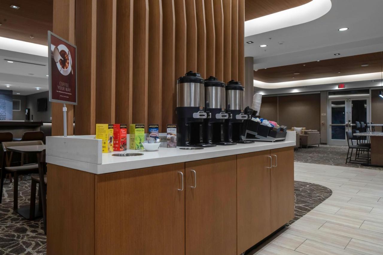 Springhill Suites By Marriott Charlotte Huntersville Exterior photo